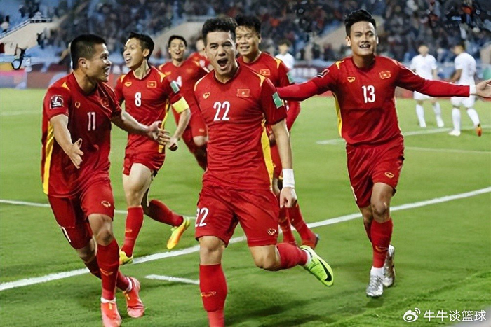 华体会网站-成都蓉城首次从海牛队引援，俱乐部就捡到宝，能力获赞比卡隆强|深圳新鹏城|席尔瓦|中超|青岛海牛|周定洋_新浪新闻